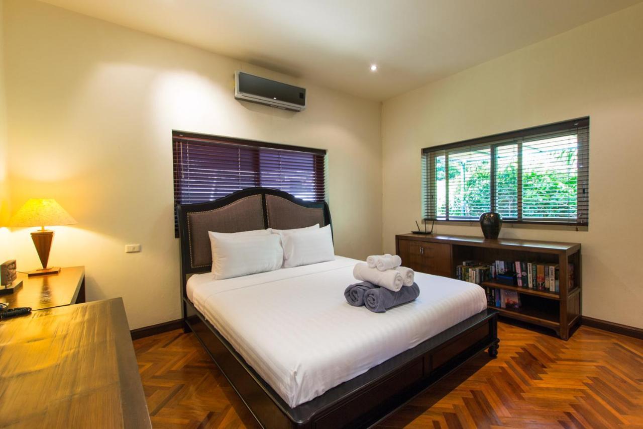 Viola Pool Villa Rawai エクステリア 写真